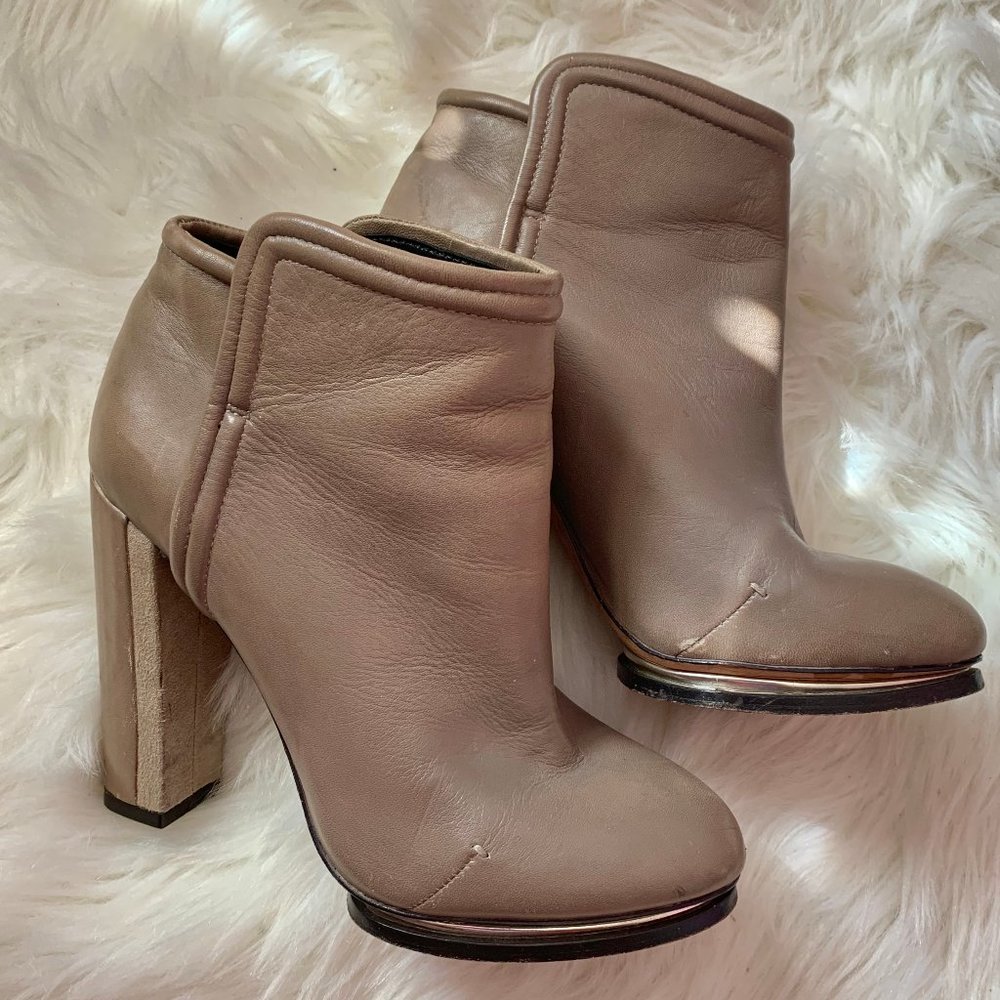 Rachel Roy Esther booties 7.5
